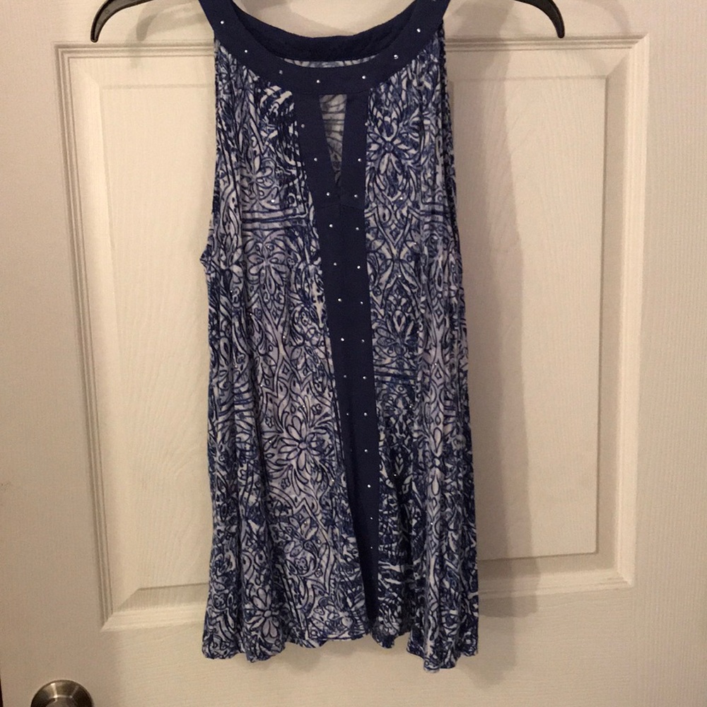 very pretty shirt perfect for casual outings